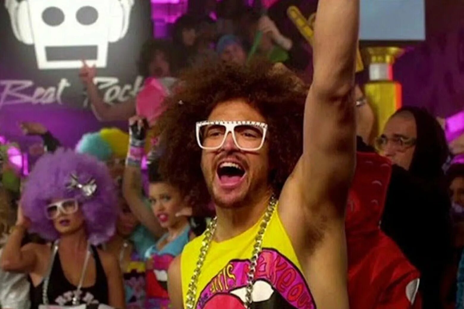 Help LMFAO как переводится. All Night long (feat. Lisa) LMFAO. Песня про пришельца заставлявшего всех танцевать LMFAO.