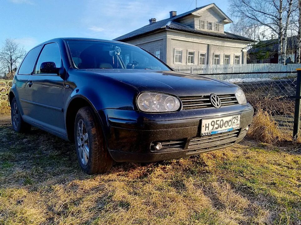 Купить фольксваген 1999. Volkswagen Golf 4 Coupe. Golf 4 купе. Volkswagen Golf 2001 1.4 купе. Гольф 4 купе 1999.