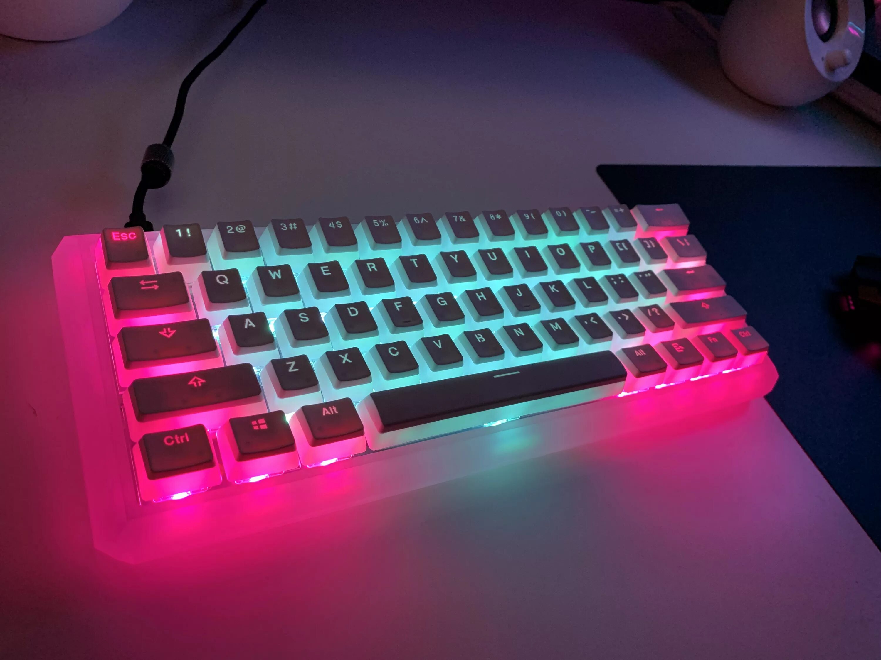 HYPERX Pudding keycaps White. HYPERX Double shot PBT keycaps. HYPERX PBT keycaps. Double shot PBT keycaps White. Кейкапы с русской раскладкой