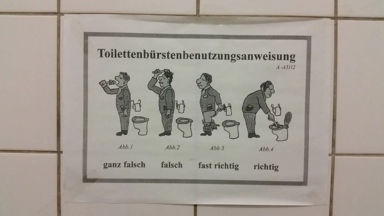 Ist falsch. Правила пользования унитазом в картинках. Правила пользования туалетным ершиком. Инструкция пользования унитазом. Правила пользования ершиком в туалете.