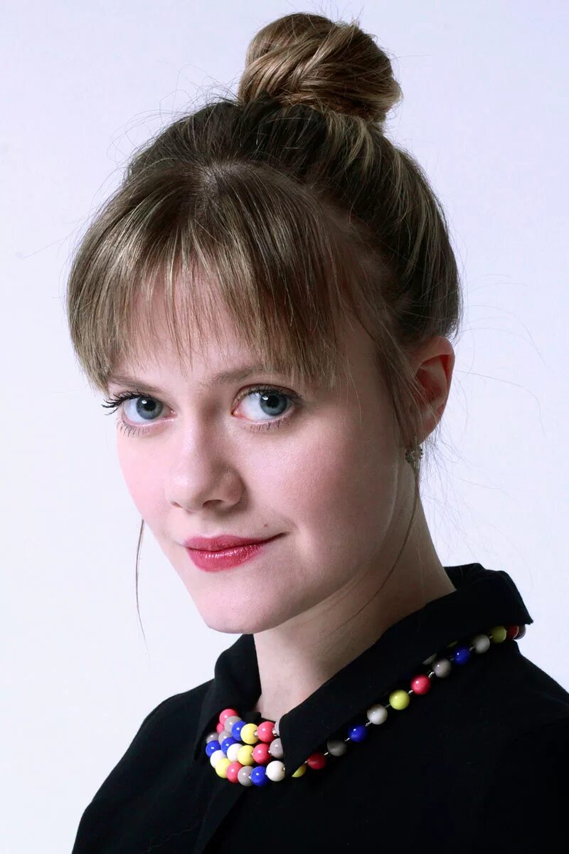 Аня токмакова. Аня токмакова. Аня токмакова. Токмакова годы жизни. Токмакова портрет.