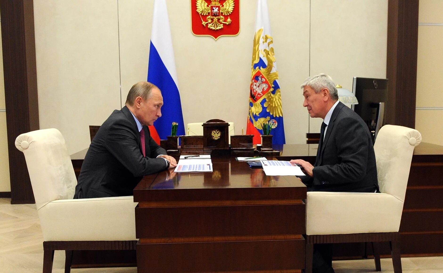 Директор федеральной службы по финансовому мониторингу. Андрей чиханчин. Директор федеральной службы по финансовому мониторингу. Чиханчин юрий анатольевич росфинмониторинг. Юрий анатольевич чиханчин российский экономист.