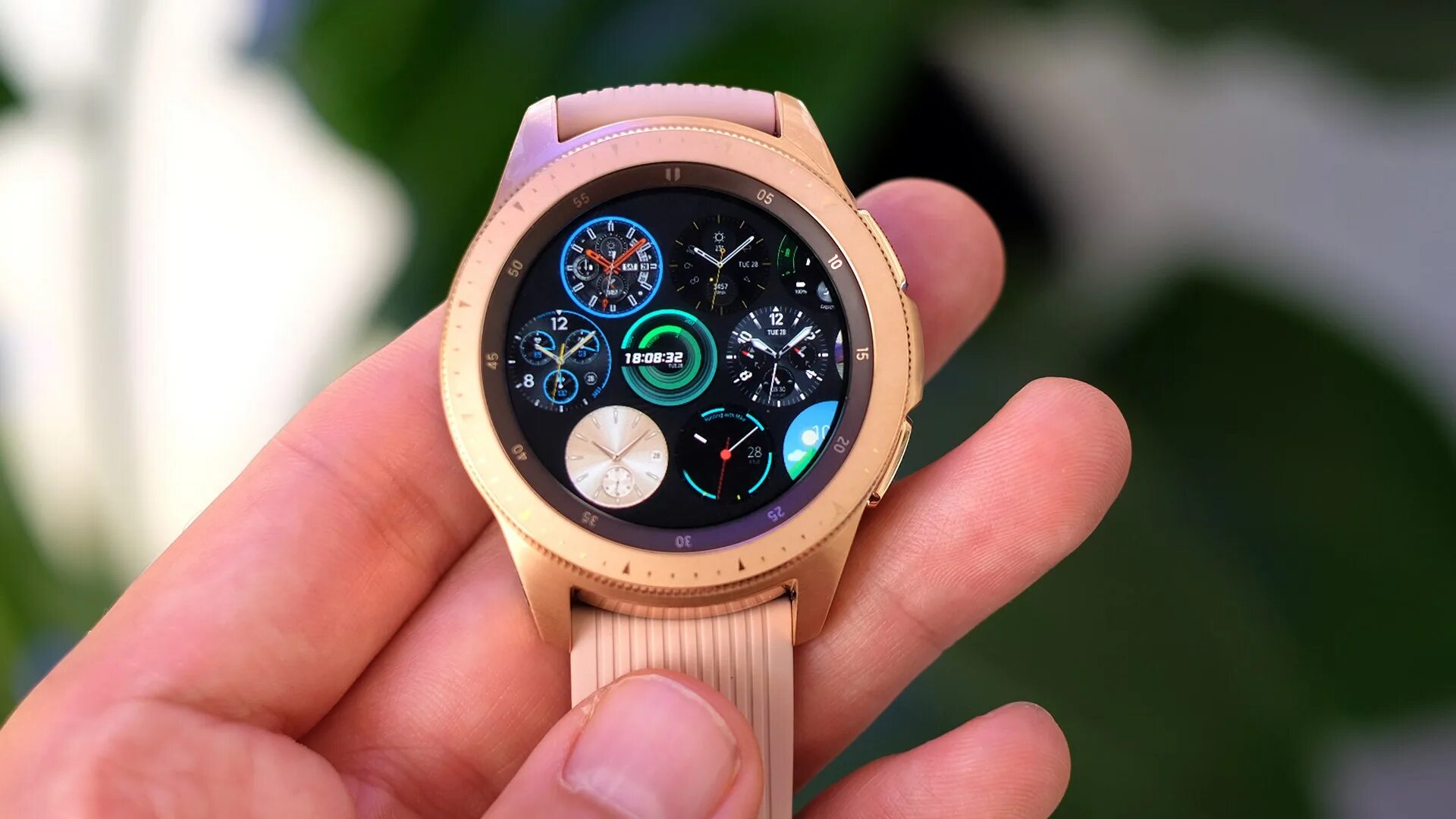 Лучшие samsung watch. Часы Samsung Galaxy watch. Часы Samsung Galaxy watch 42mm. Samsung Galaxy watch 46mm Gold. Samsung watch 3.