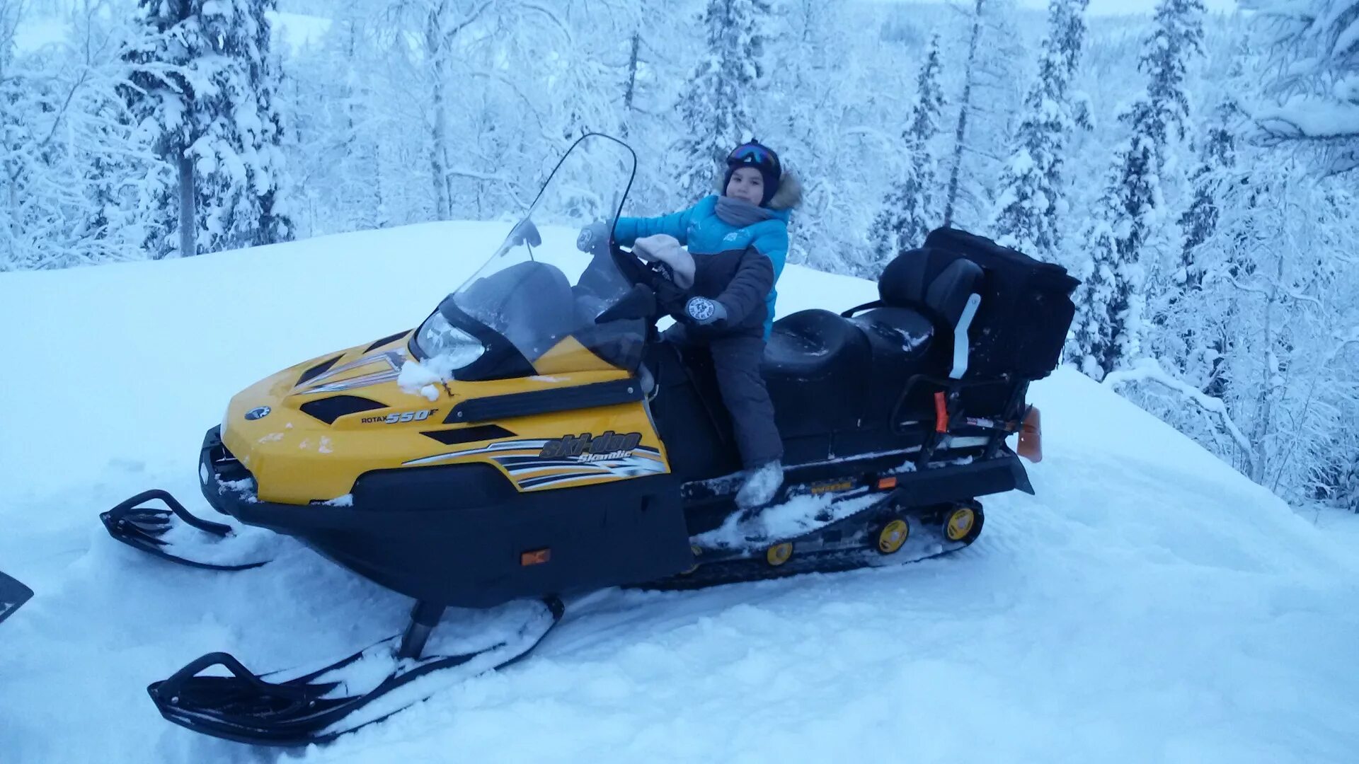 Брп снегоходы брп 550 купить. Skandic SWT 550. BRP 550 SWT. Ski Doo Skandic 550. BRP Skandic SWT 550.