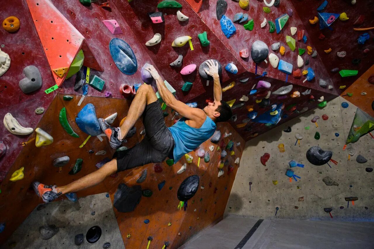 Свидание в москва сити moscow city romantik, москва. Галилео красноярск лабиринт. Влюбленные на крыше. Молодежь нижнего новгорода. Свидание в москоу сити.