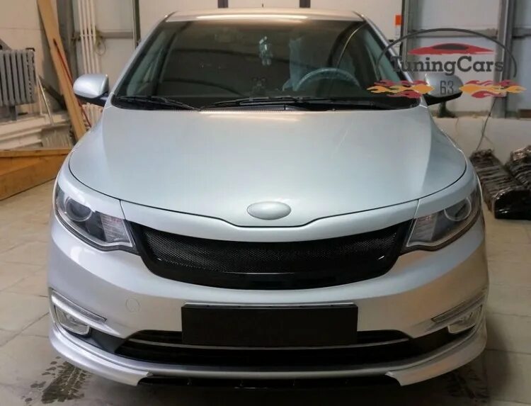 Бампер рио 3 рестайлинг. Накладка на передний бампер киа рио 3. kia rio iii реснички. накладки на фары kia rio 3. накладки на фары киа рио 3.