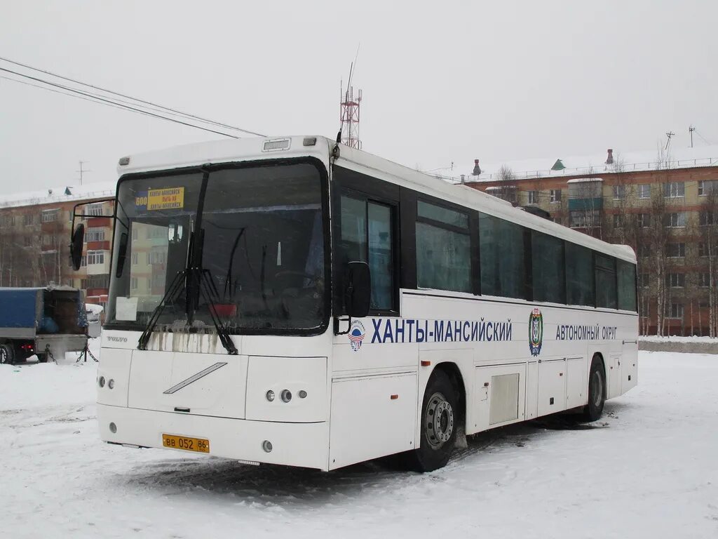 Автовокзал ханты мансийск купить. Ханты-Мансийск Пыть-Ях автобус. Автобус Ханты Пыть Ях. Маршрутка Пыть-Ях Ханты-Мансийск. Автобус Ханты-Мансийск Нефтеюганск.