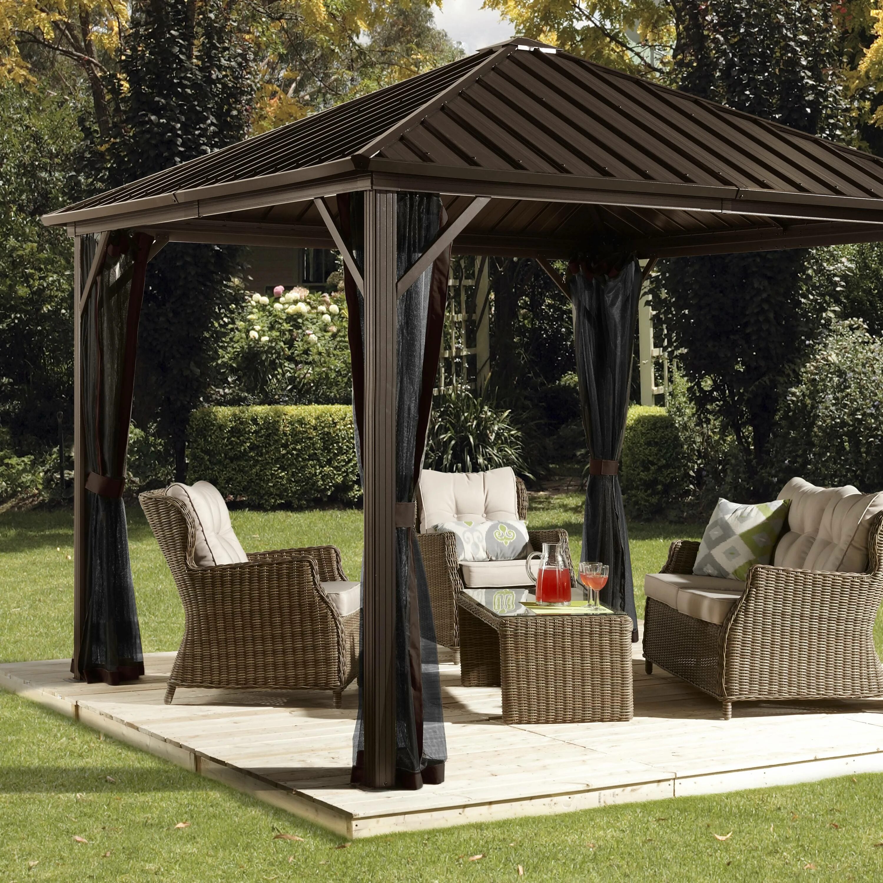 Беседка брусовая Gazebos. Беседка Varaschin Bivacco Gazebo Gazebo производитель:. Навес Gazebo 3*4. Беседка газебо современная. Бывают беседки