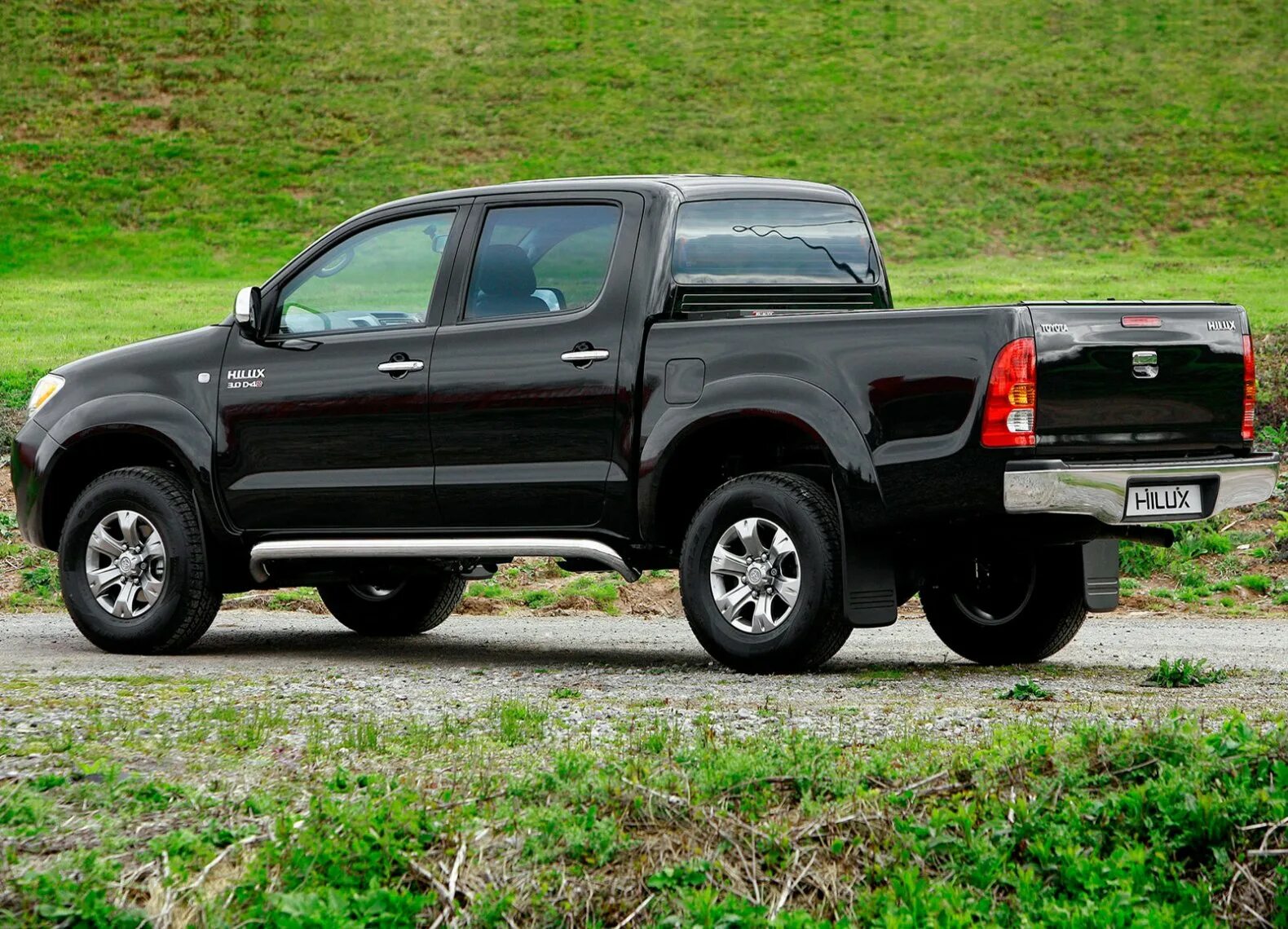 Toyota hilux пикап. Джип Тойота Хайлюкс. Toyota Hilux Pickup. Toyota Hilux 200. Тойота Хайлюкс 2009 пикап.