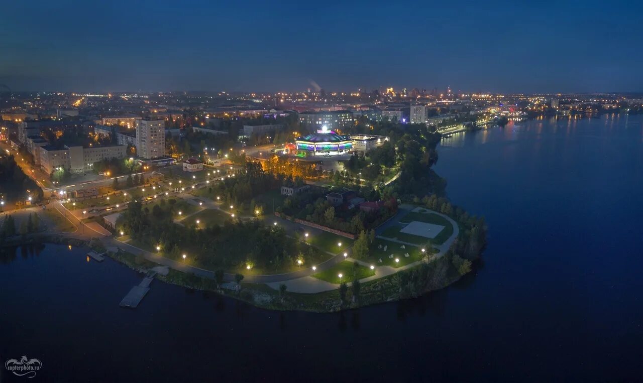 Парк горького нижний тагил. Парк Бондина Нижний Тагил. Парк имени Горького Нижний Тагил. Парк культуры Нижний Тагил. Нижний Тагил парк Бондина ночью.