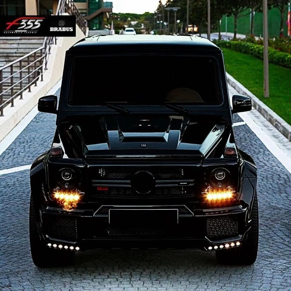 Mercedes g63 hamar. Машина крутой гелик. Бандитский гелендваген брабус. Mercedes benz g63 amg brabus. Гелик g55 amg brabus.