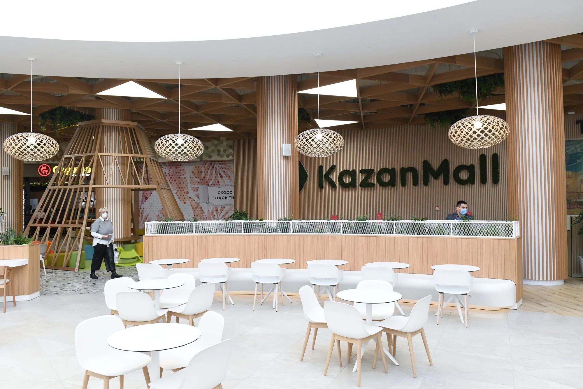 Kazan Mall ТЦ Казань. ТЦ Казань Молл на Павлюхина. Новый торговый центр в Казани на Павлюхина. Торговый центр казан Молл. Казань молл автобусы