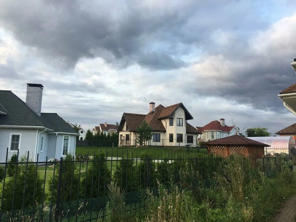 Village спб