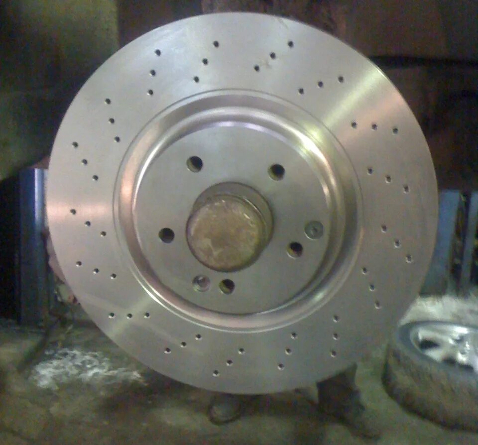 Диск тормозной 220. Тормозные диски 345 w203. диск тормозной w203 335mm. тормозной диск lpr мерседес w203. w203 sport тормозной disk.