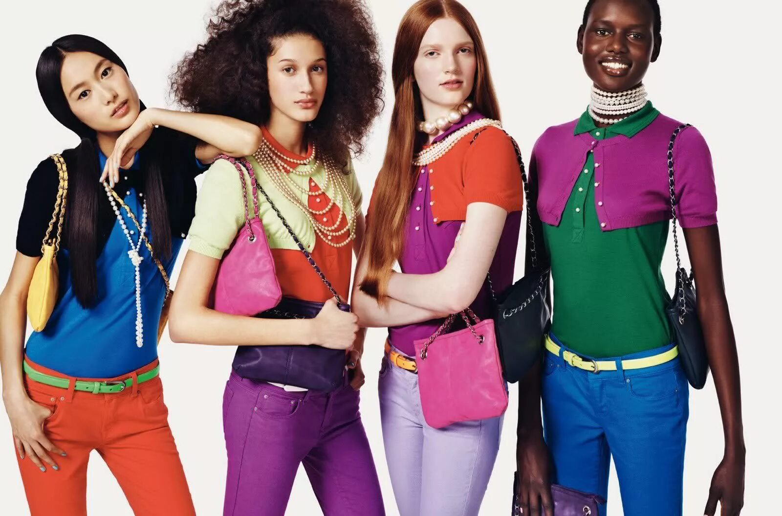 18 какая одежда. United Colors of Benetton одежда. United Colors Бенеттон. United Colors of Benetton детская одежда. Бенеттон 2019 коллекция.