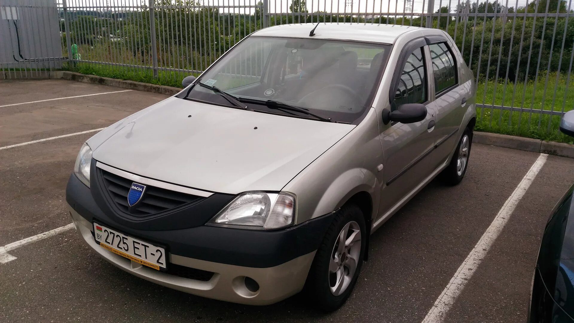 Дачия Логан 1.4. Dacia Logan 1.5 MT,. Дачия Логан 1.4 модели хэтчбек 2004 год. Дачия Логан 1.4 Старая модель. Рено логан 1.4 2006 год