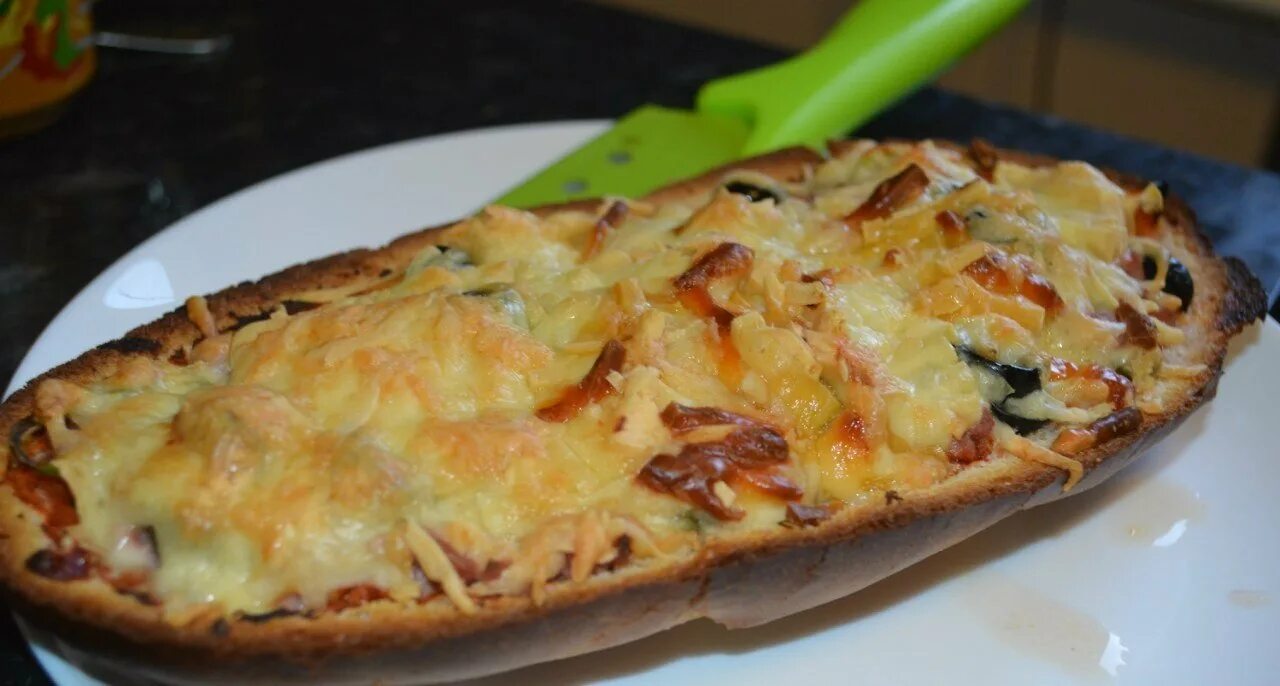 пицца на батоне. пицца на батоне в духовке. батон пицца в духовке рецепт с фото. батон пицца в духовке рецепт с фото. батон пицца в духовке рецепт с фото.