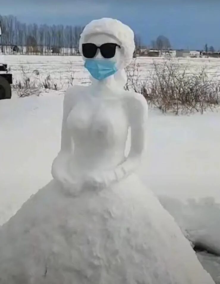 в плену у снежной бабы 6. сердечная тень в виде "снежной бабыэ. женщина из снега. снежные скульптуры на левенцовке. женщина из снега.