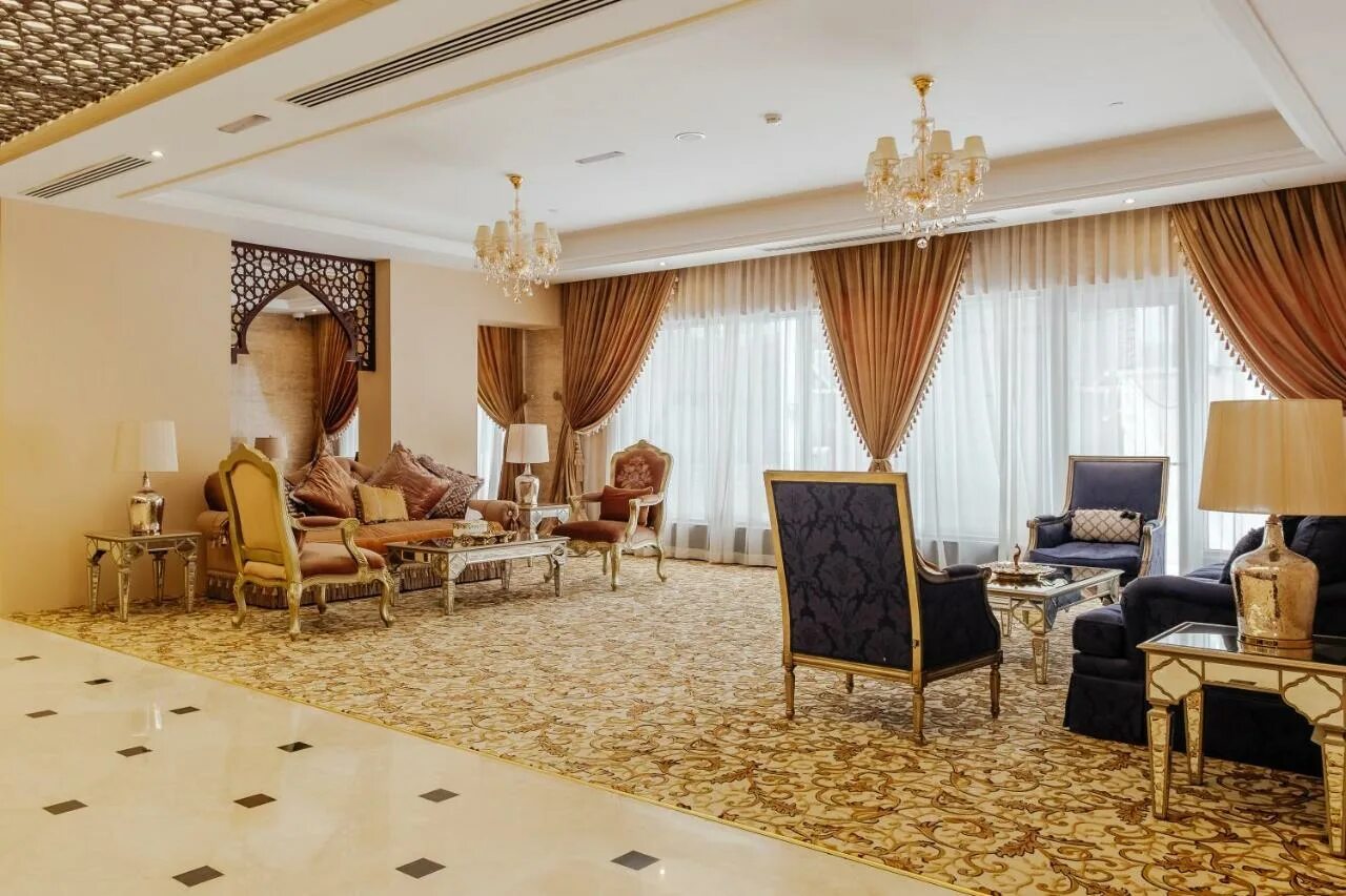 Crystal Plaza al Majaz (ex. Tulip Inn al Khan) 4* Шарджа, 700 м до моря. Отель Crystal Plaza al Majaz Hotel 4. Crystal Plaza Hotel Sharjah 2 Шарджа. Inn Sharjah 4* (Шарджа). Crystal plaza majaz 4