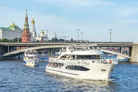 Теплоход сочи