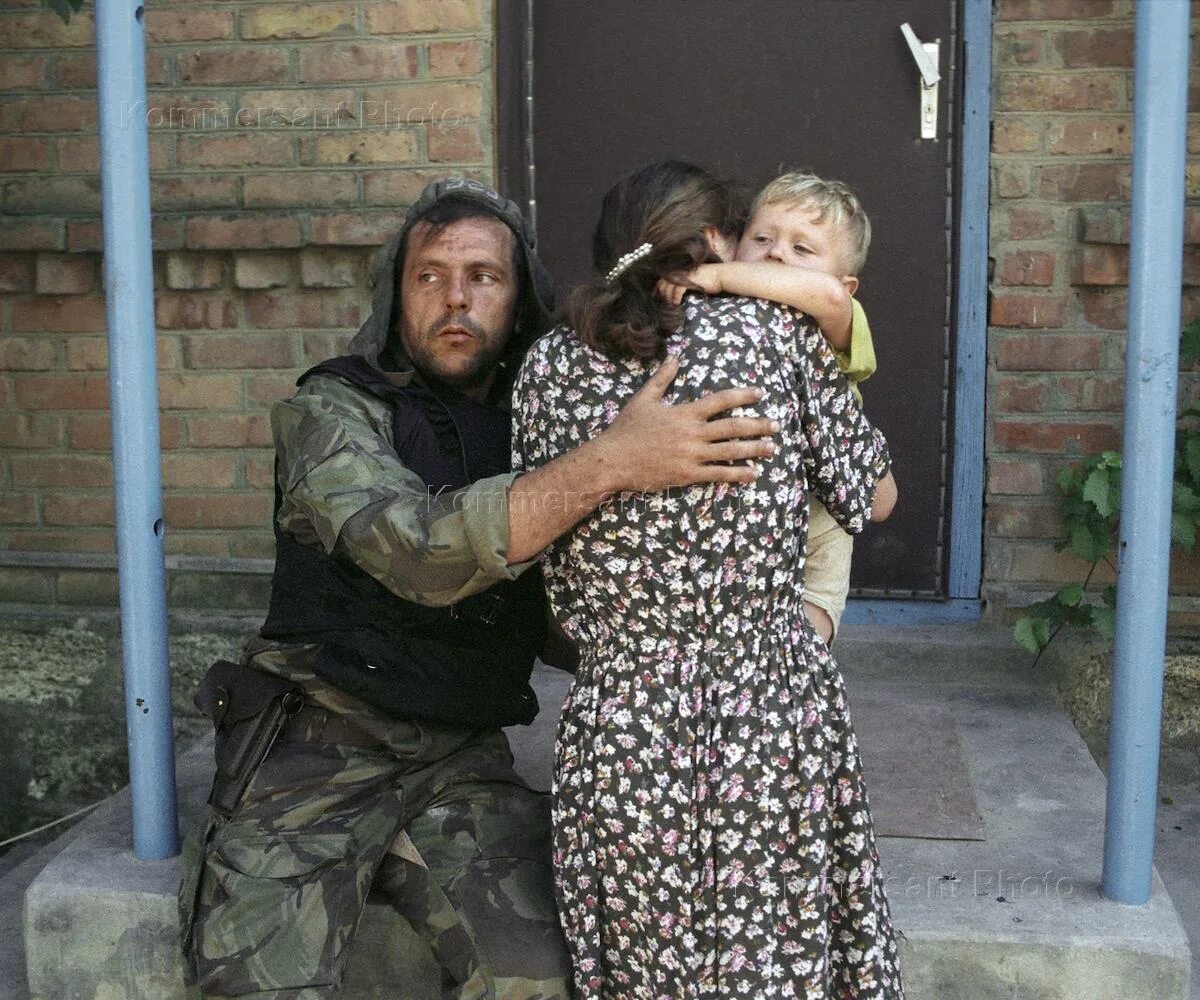 Теракты чеченских боевиков. Басаев захват больницы Буденновск.