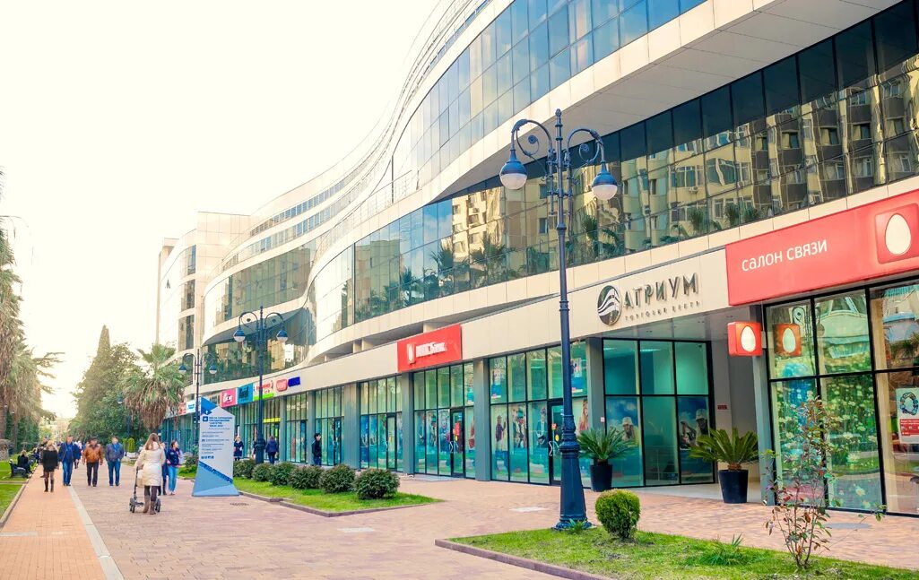 Тц атриум сочи улица навагинская. Тц атриум сочи. Тц атриум сочи магазины. Торговый центр атриум сочи. Атриум сочи навагинская.