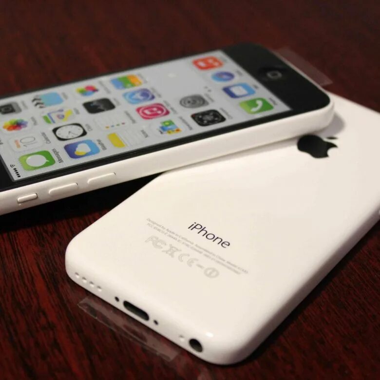 Iphone 5s vs iphone 5. Айфон 5 си. Айфон 5s цвета. Пятый iphone. 5 айфон.