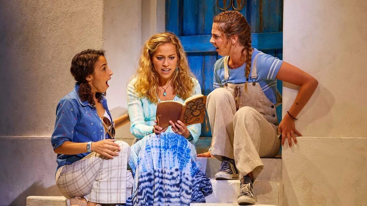 Everyone Had the Best Time at the 'Mamma Mia! Here We Go Again' Premiere Mamma m