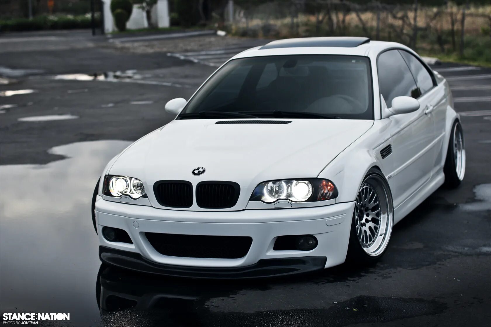 Отзыв е46. BMW e46 белая. БМВ е46 белая. BMW m3 e46 White. БМВ е46 седан белая.