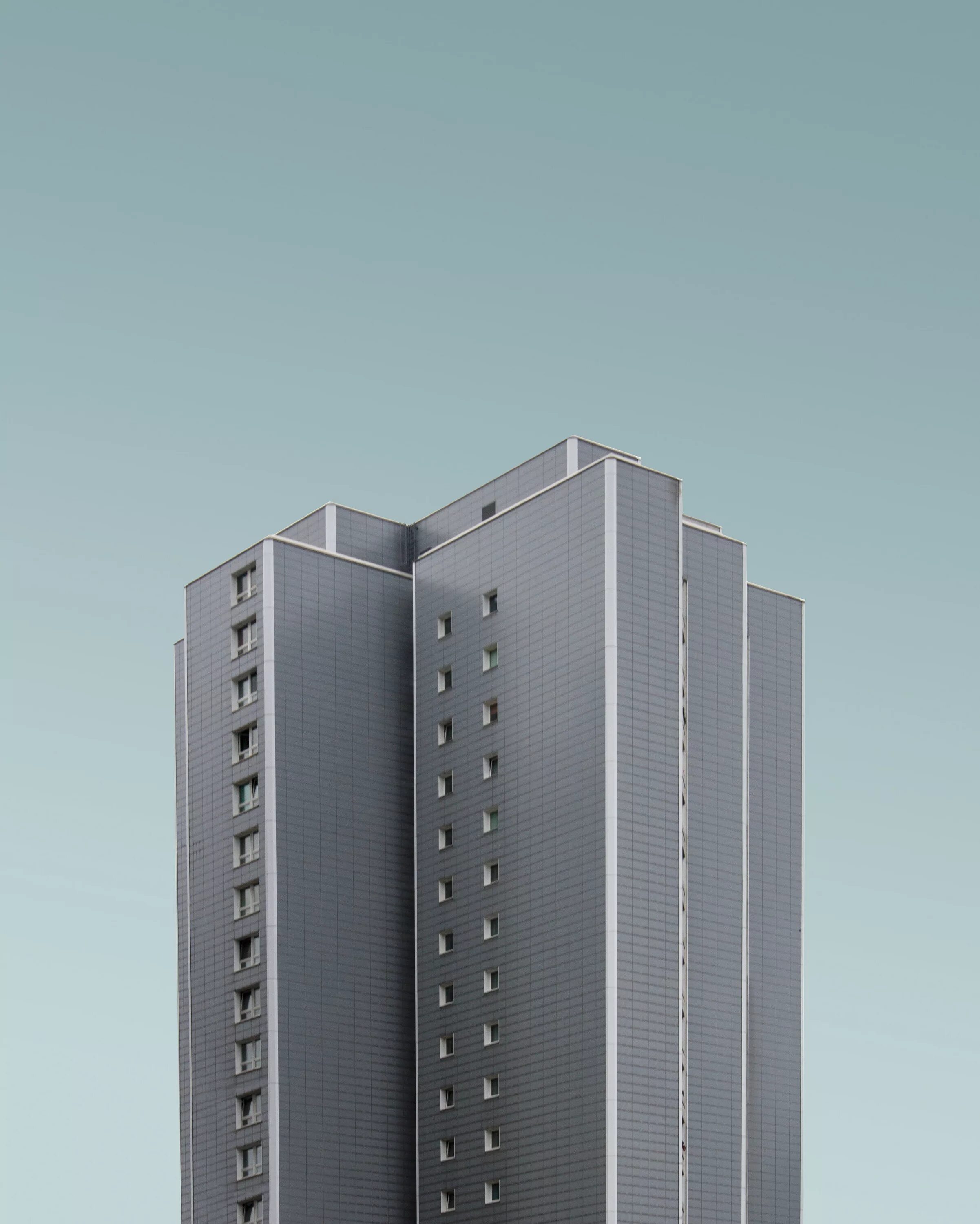 Building stack. Серое бетонное здание. gray building. tower of grey стенд. bern gray buildings.