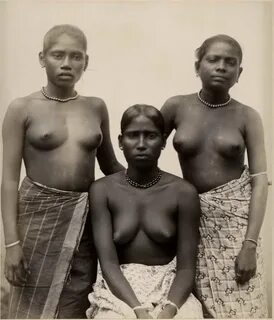 Three Women of Ceylon (Sri Lanka) - Vintage Photograph c1880