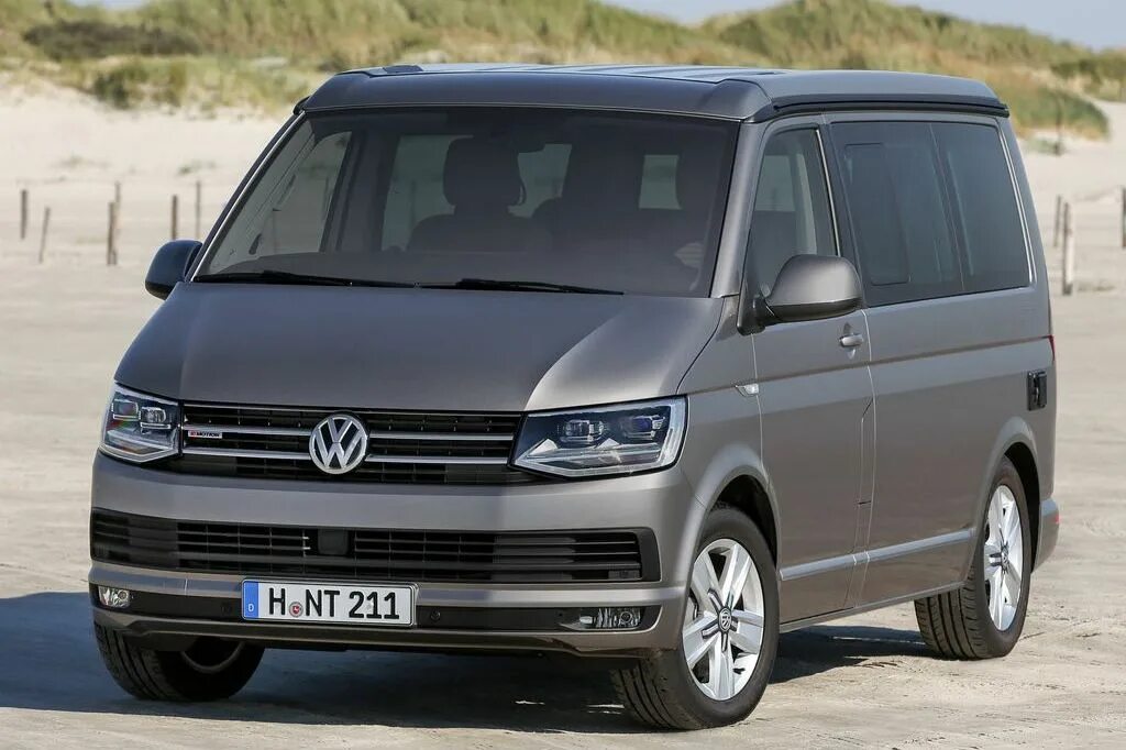 Volkswagen купить воронеж. Фольксваген дизель. Volkswagen California 4motion коричневый. VW минивэн дизель. Первый дизельный Фольксваген.