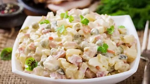 Вкусный салат оливье с колбасой