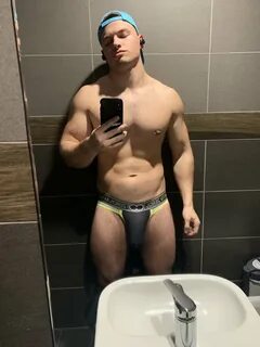 Max small onlyfans 🍓 Craig on Twitter: "@wkdonline https://t.co/3Ji2Cf2ED0" / Tw