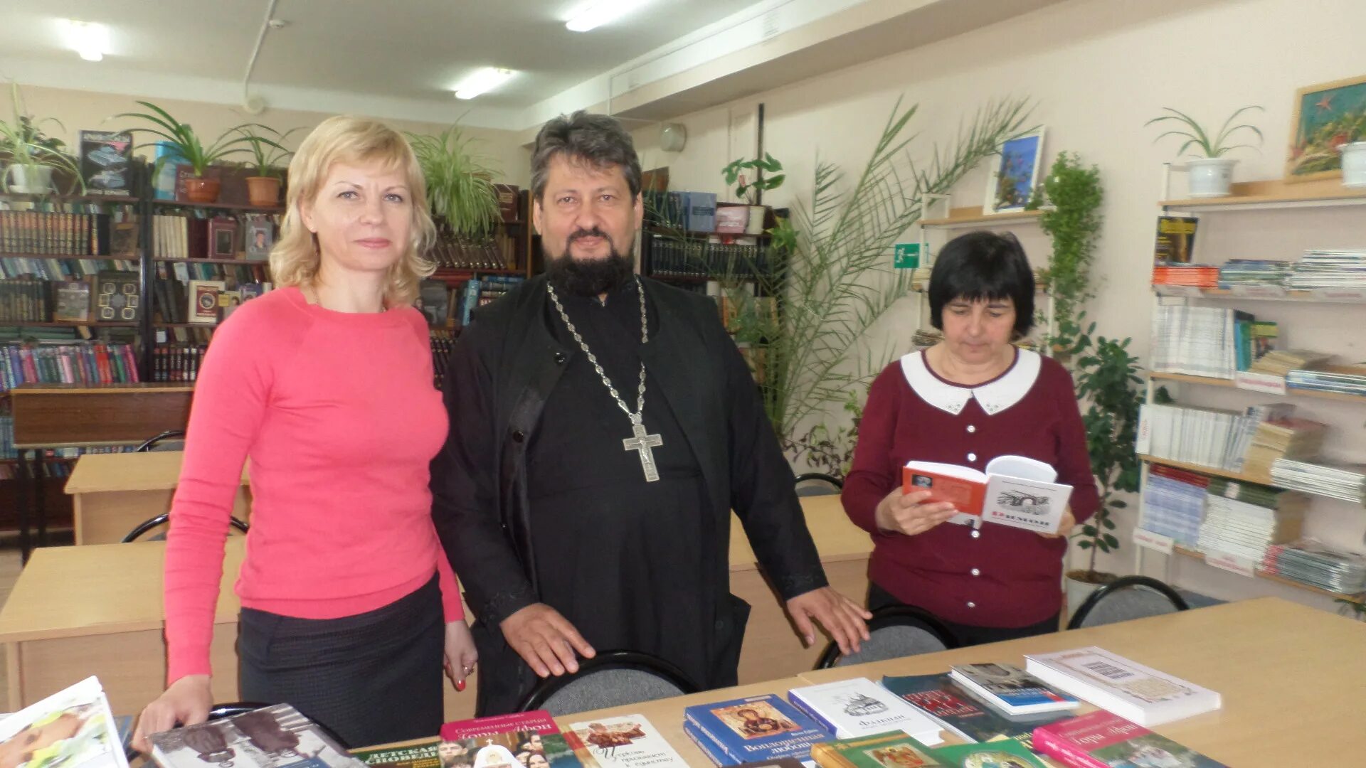 Межпоселенческая библиотека. Песчанокопская МЦБ. Усманская межпоселенческая библиотека сайт.