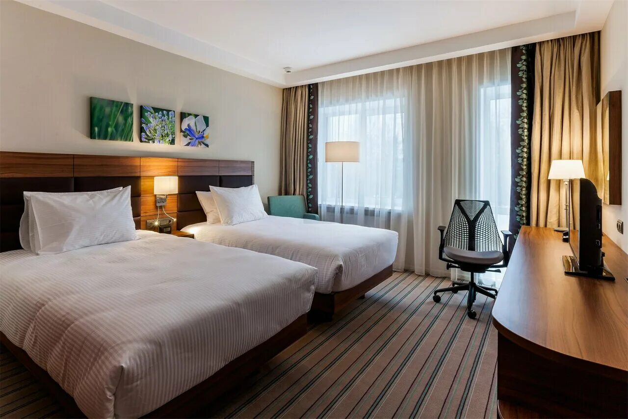 Хилтон гарден риверсайд уфа. Isrotel theater. Гостиница краков лекор беюзье. Superior garden view room. Отель хилтон нью рига.