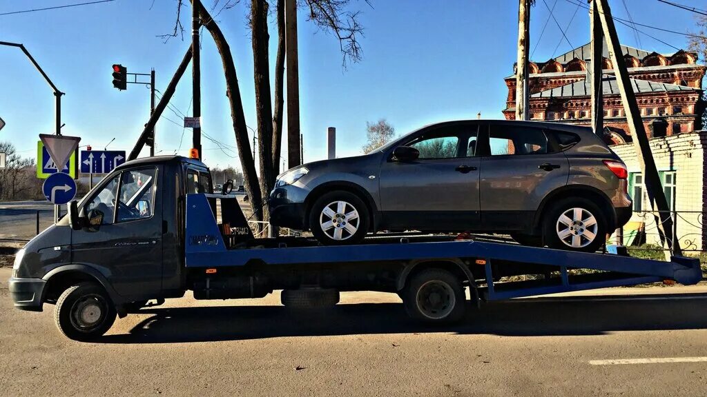 Эвакуатор легковых автомобилей. Вызвать эвакуатор автомобиля. Iveco 360 эвакуатор. Эвакуатор московский паркинг. Вызов эвакуатора.