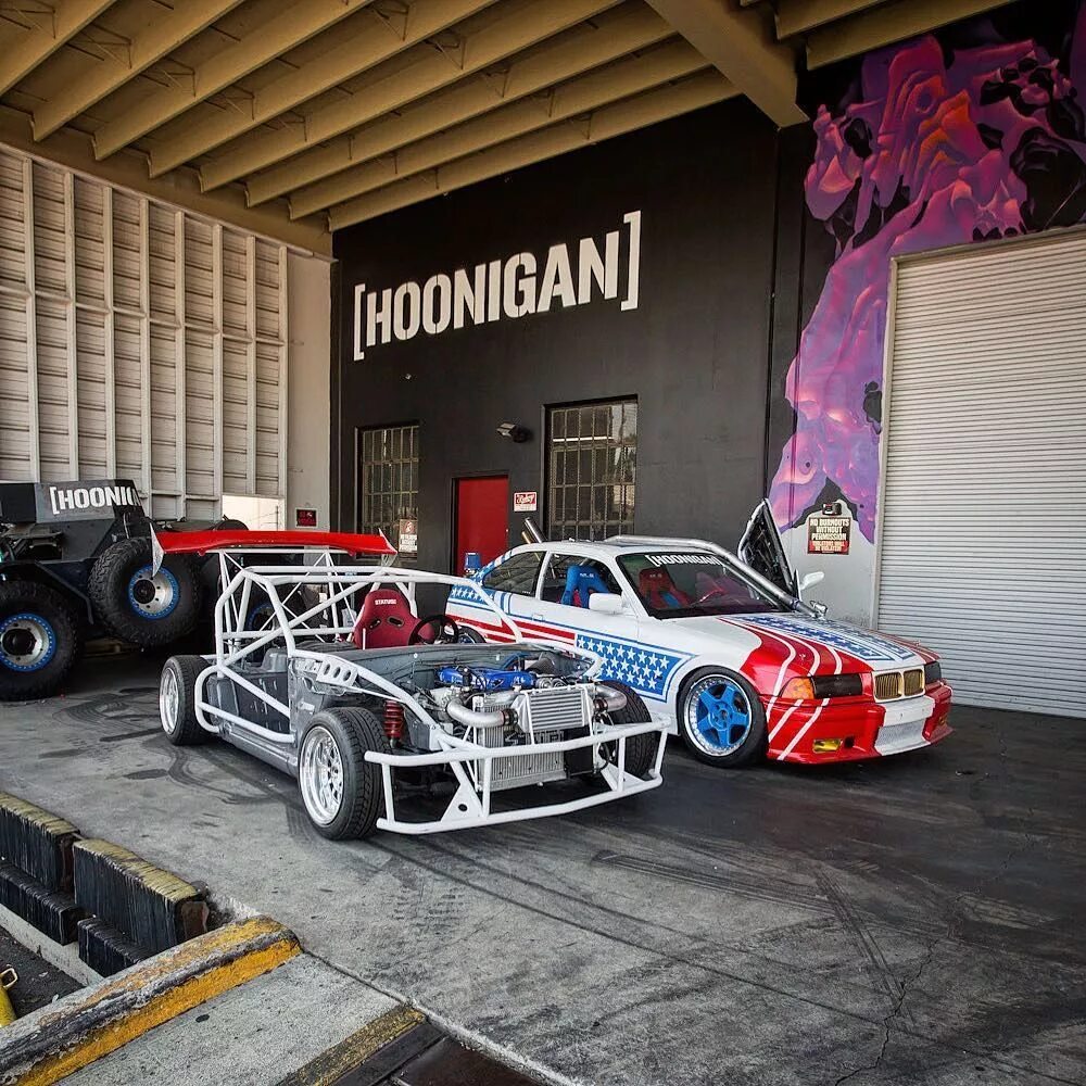 HOONIGAN. HOONIGAN гараж. JDM HOONIGAN. Форд Мустанг HOONIGAN. Май гараж тюнинг