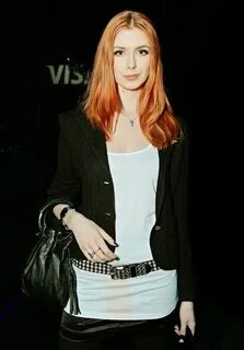 Апай кискаға мастурбация жасайды