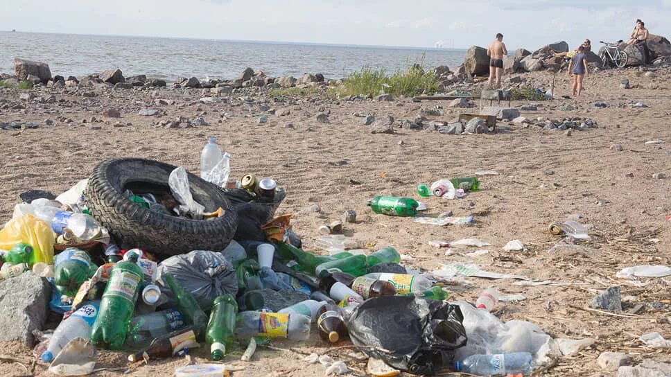 Азовское море загрязнено. Загрязненное азовское море. Загрязнение азовского моря. Экология азовского моря. Азовское море загрязнено.