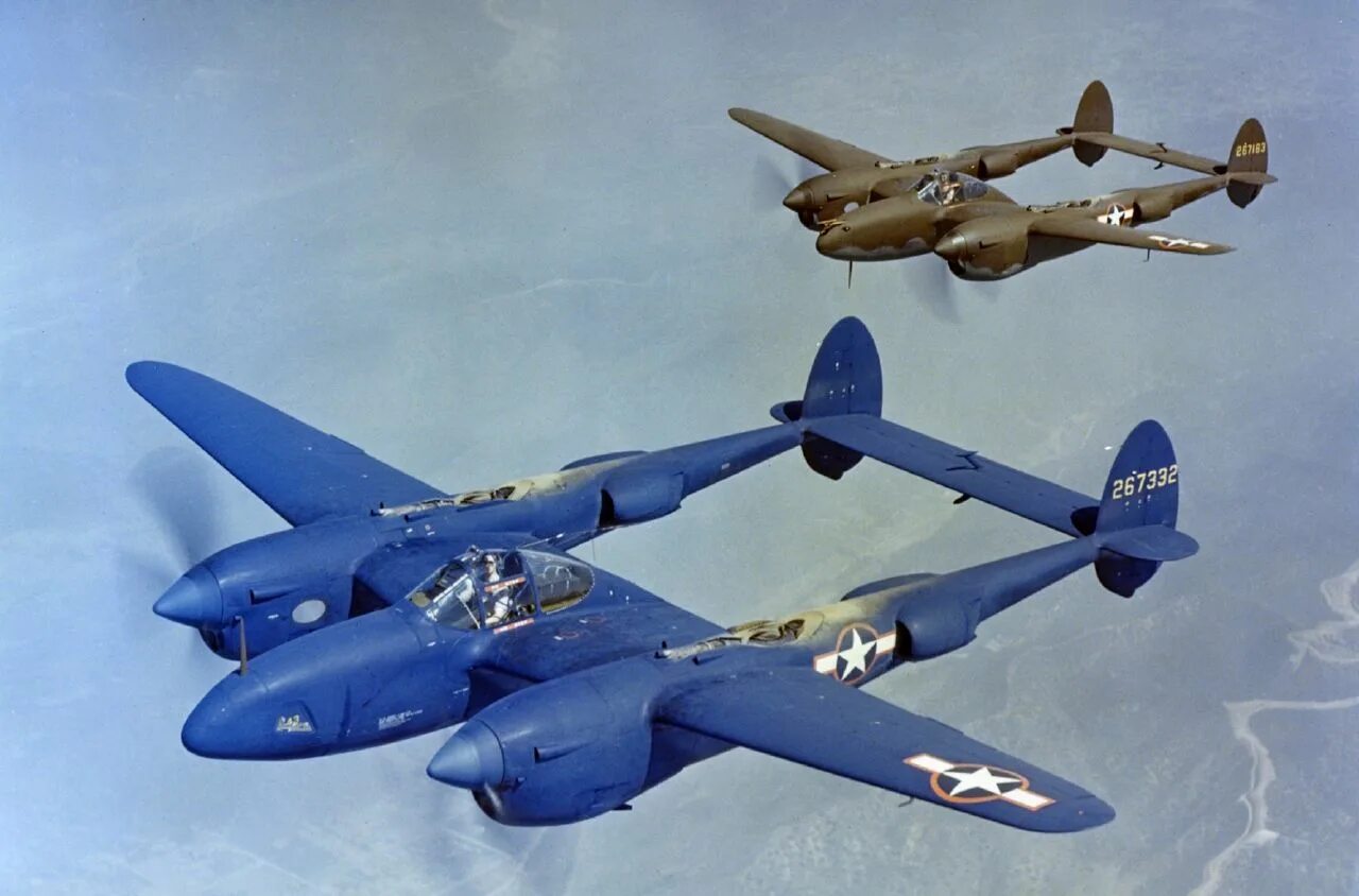 P lightning. Истребитель лайтнинг p38. p-38 lightning. лайтинг p-38. p 38 самолет.