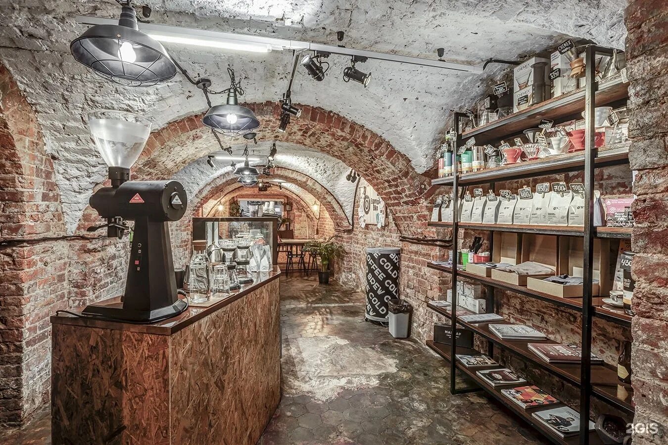 Кофейный павильон. Кофейня abc coffee roasters. Магазин чая и кофе. Кафе грот на горьковской спб. Young coffee спб.