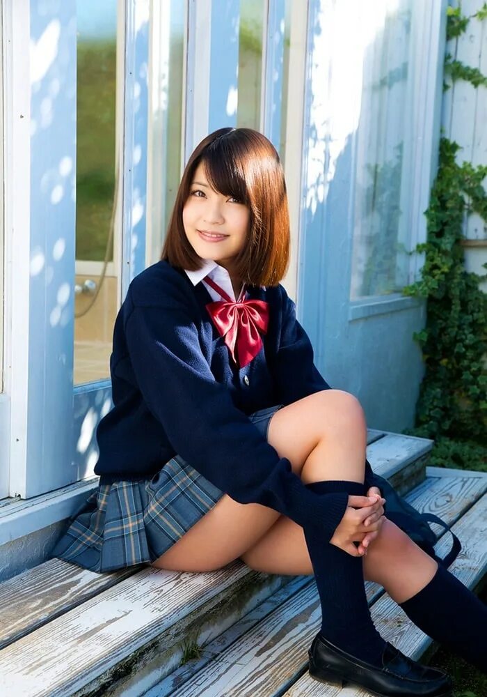 Japanese schoolgirls videos. Вьетнамская школьная форма для девочек. Japanese schoolgirls videos. Японские пятиклассницы. Судзу хиросэ японская.