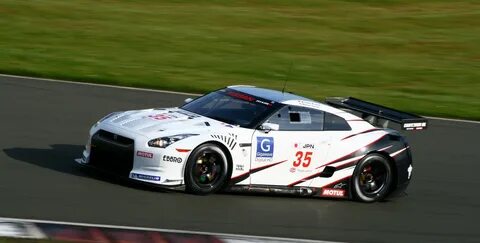 Nissan gtr гонки