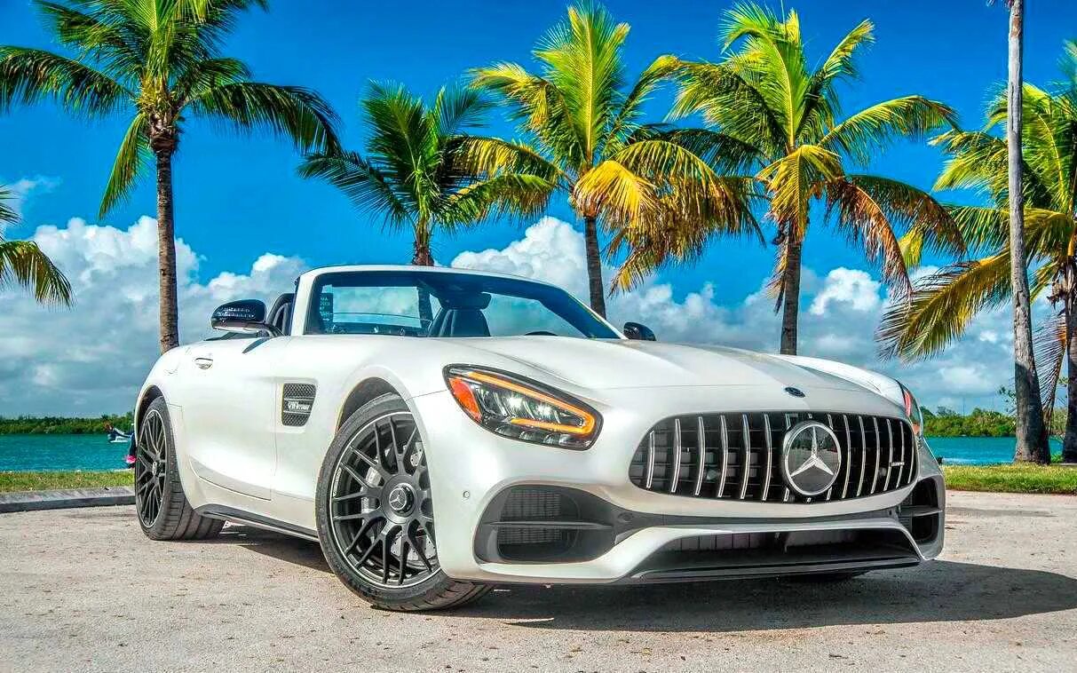 Крутая машина в майами. West coast exotic cars. Автопарк миллиардера фото. Автопарк миллиардера. Крутая машина в майами.