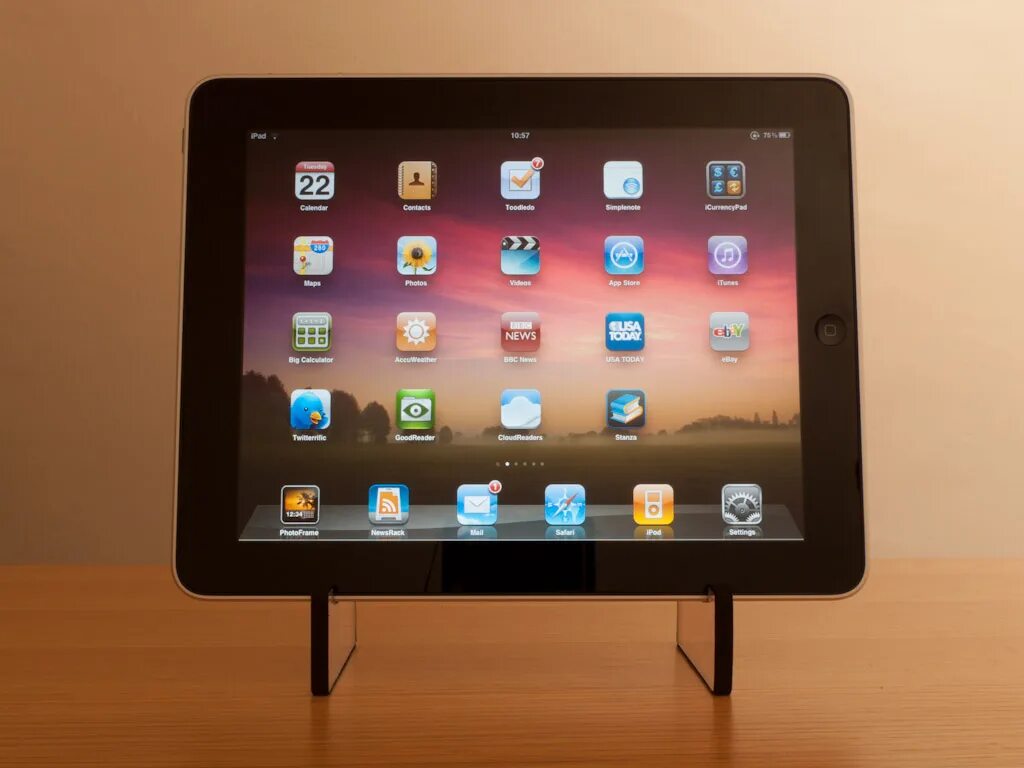 Система айпад. Ipad 2010. apple ipad 2010. эпл айпад 2010. первый айпад 2010.