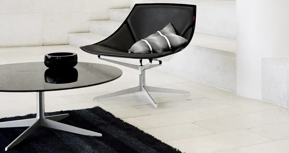 Space chair. Кресло airspace. Космический стул. Fritz hansen space. Стул офисный с высокой спинкой.