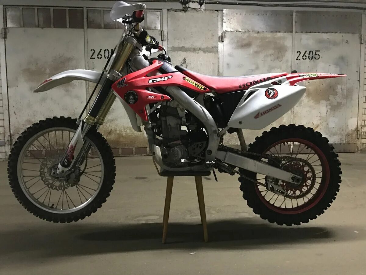 Honda 450 кросс. Honda CRF 450 2023. Хонда кросс 450 кубов. Кросс Хонда 450 2023. Купить хонду кросс