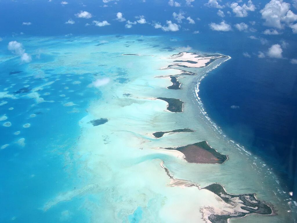 Атолл Тарава Кирибати. Острова Гилберта, Кирибати. Бутаритари Кирибати. Атолл в тихом океане.