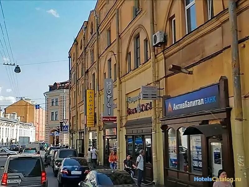 Ломоносов 3 санкт петербург. Ломоносова д3. Соната ломоносова 14. Мини-гостиница«yellow hotel». Отель ломоносов питер.